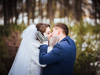Idées et Conseils pour un Mariage d’Hiver Inoubliable